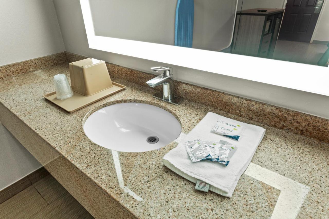 Siesta Inn Mcallen Ngoại thất bức ảnh